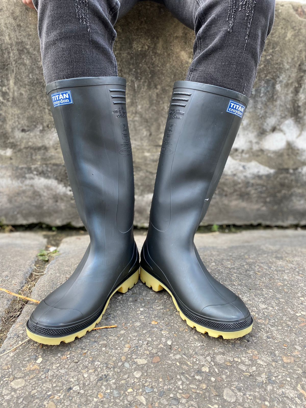 Bota Titan Negro - Croydon - Imagen 4